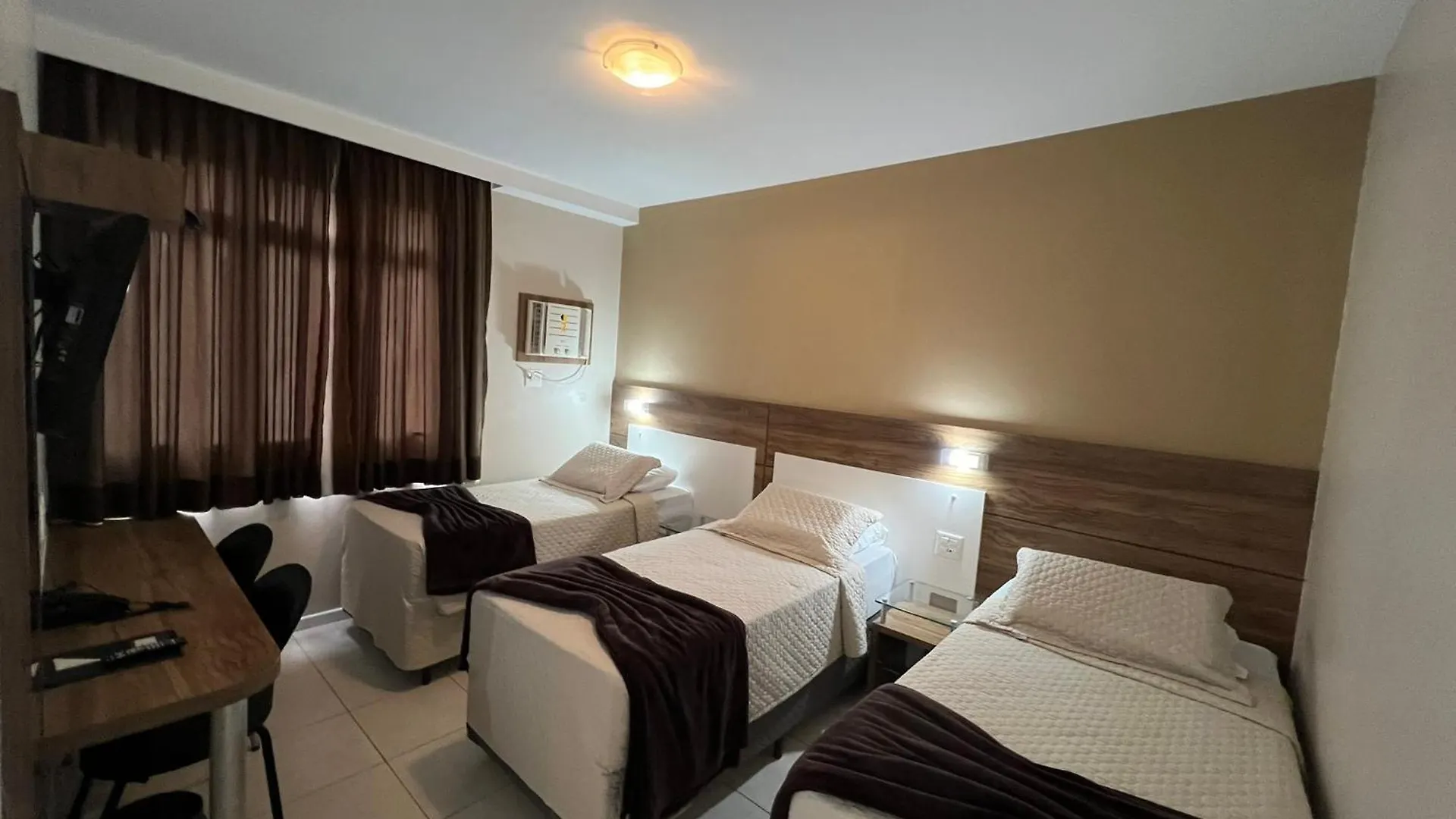 Brisamar Suite Hotel フロリアノポリス