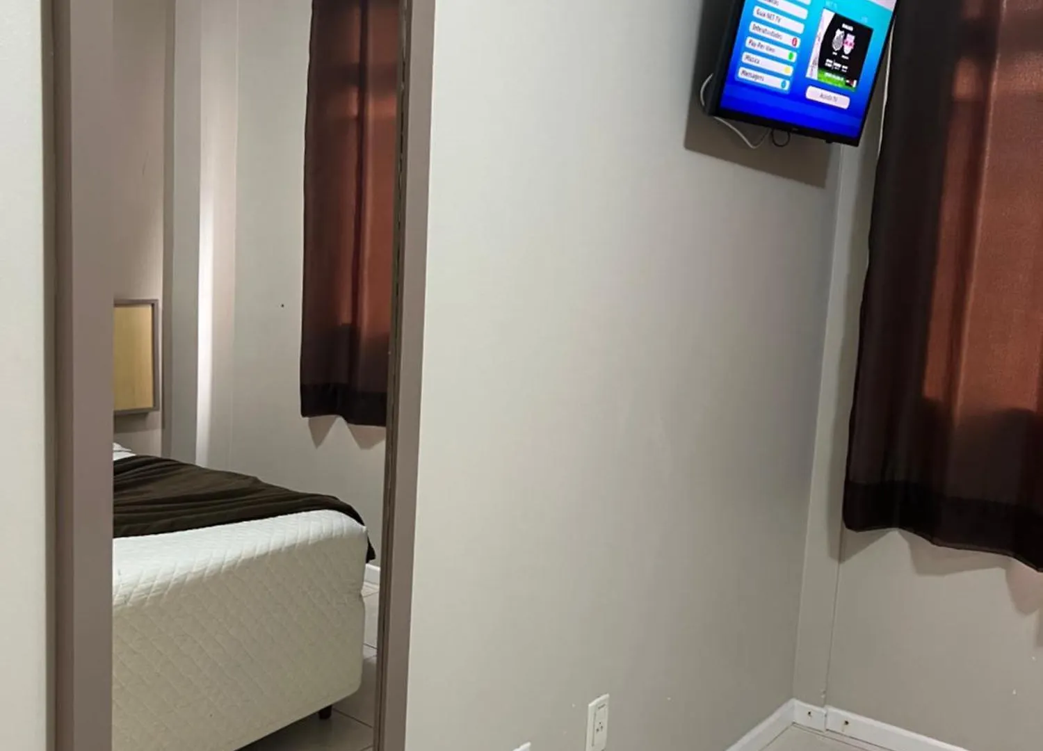 Brisamar Suite Hotel フロリアノポリス